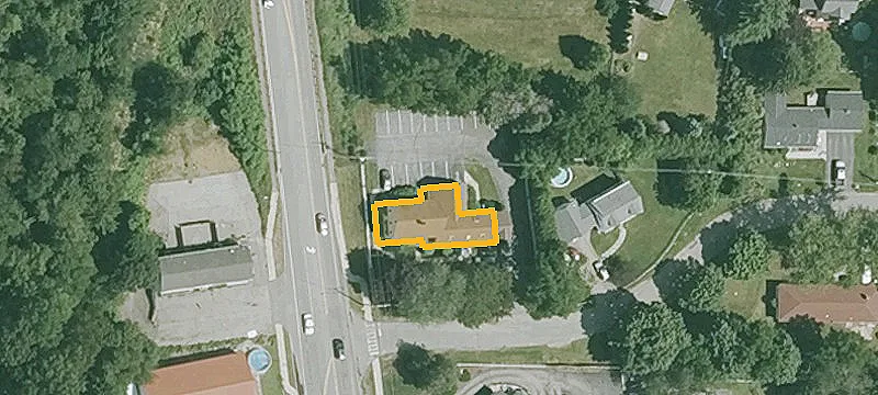 893 Lafayette Rd