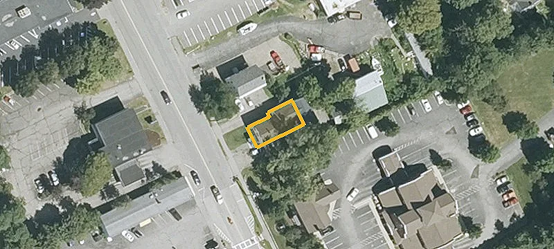 391 Main St