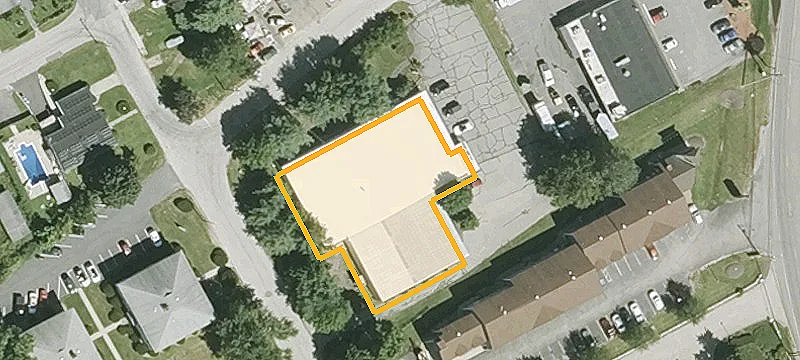 8 Winn Ave