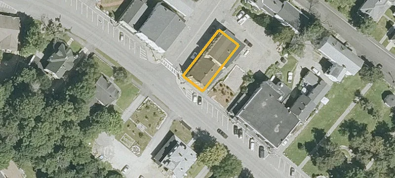 34 Main St