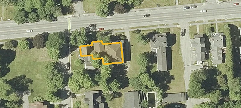 2000 Main St