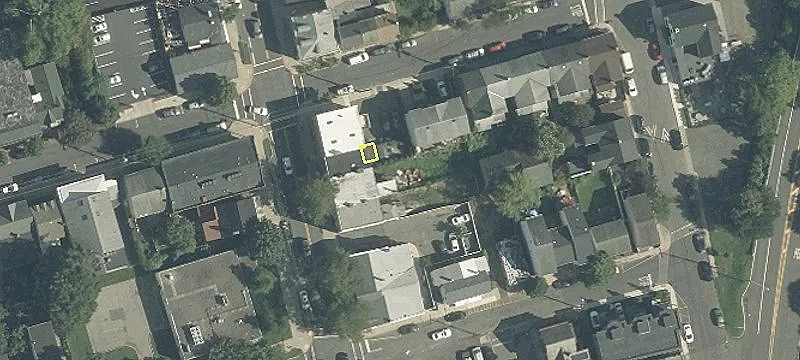 40 Main St
