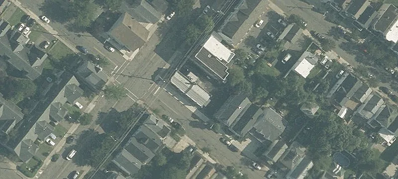 140 Remsen Ave