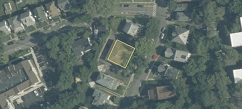 42 Lincoln Ave