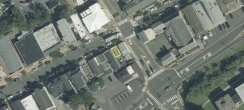 3 Main St