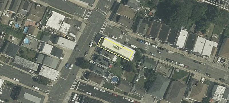 66 Davis Ave