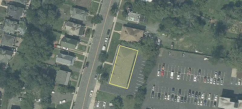 10 Gaston Ave