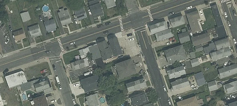 300 Lanza Ave