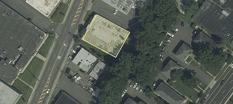 675 Grand Ave