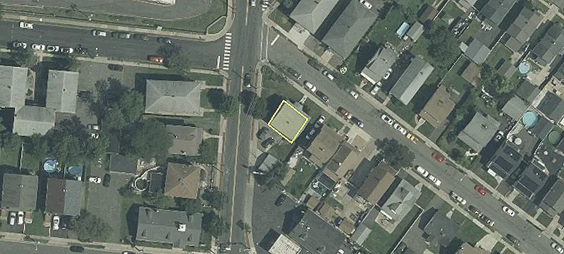 125 Lincoln Ave