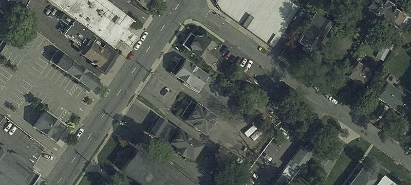 61 Grand Ave