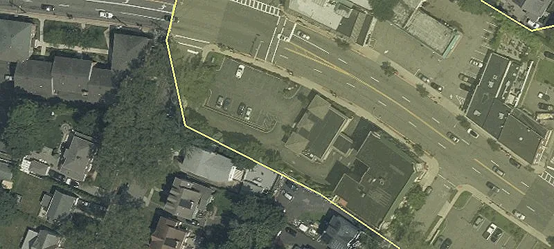 725 Bloomfield Ave