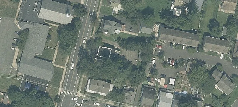 307 Main St