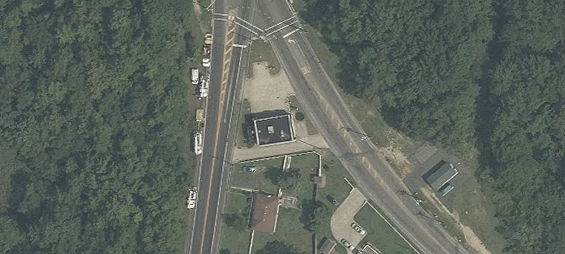 3001 Bayshore Rd