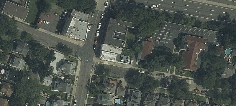 421 Main St