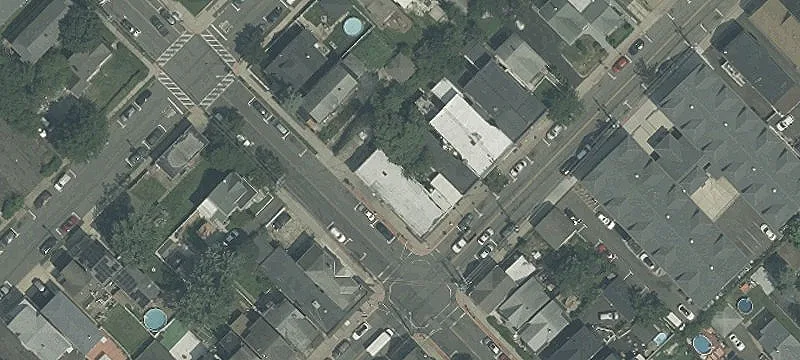 299 8th St