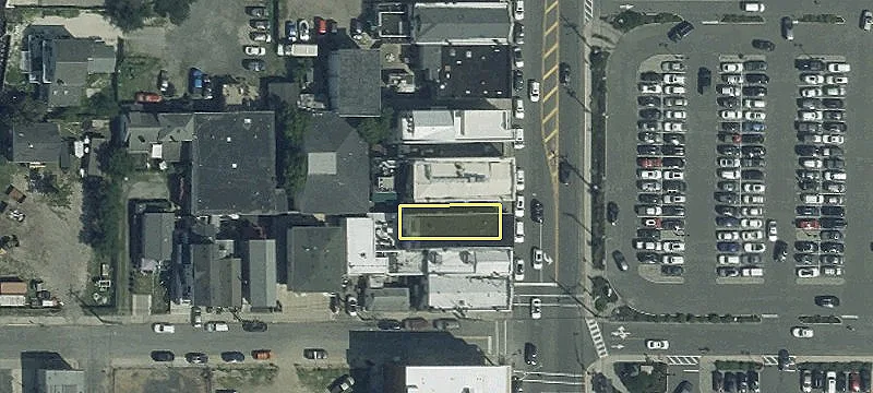 1070 Ocean Ave