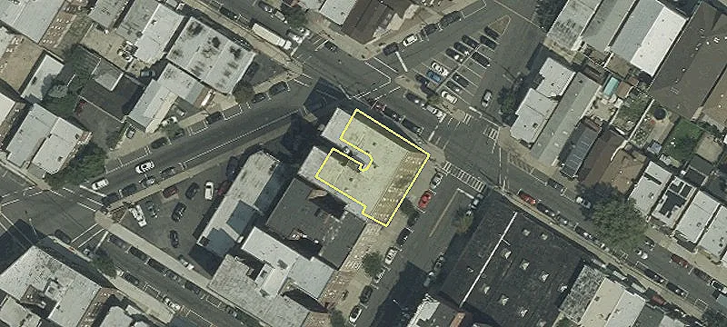 6611 Broadway