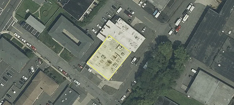 195 Kenneth St