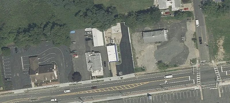 215 Camden Ave