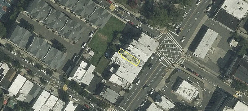 3815 Kennedy Blvd