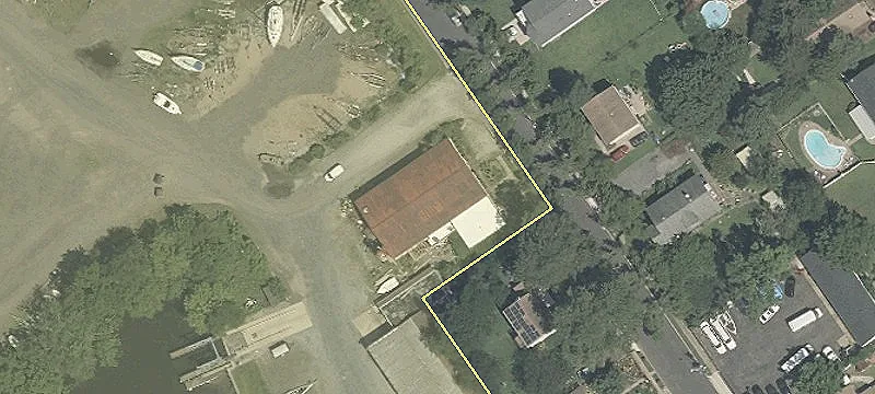 21 Norman Ave