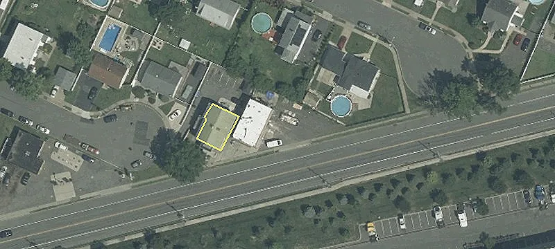 703 Prt Reading Ave