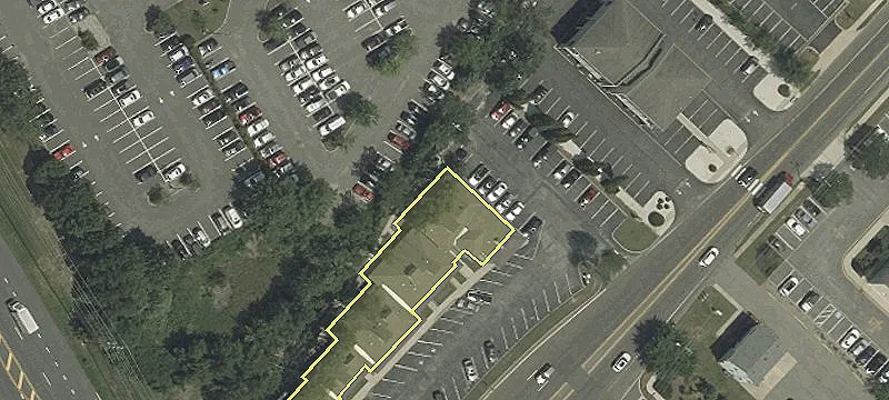 24 Nautilus Dr Ste, Unit 8