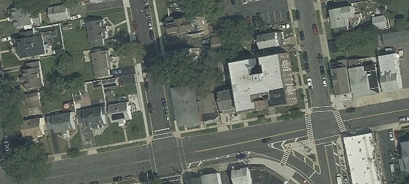 523 2nd Ave