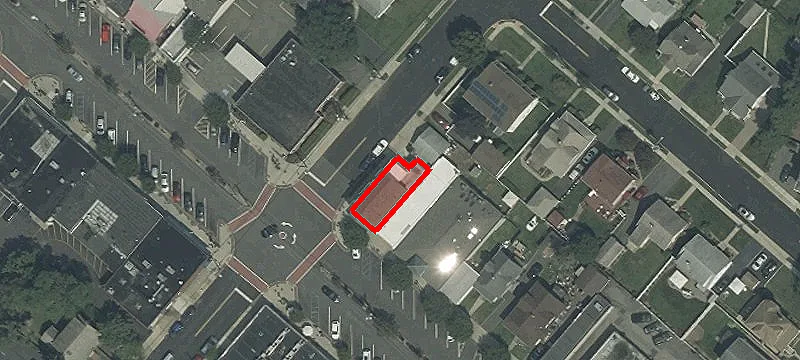 81 Pleasant Ave