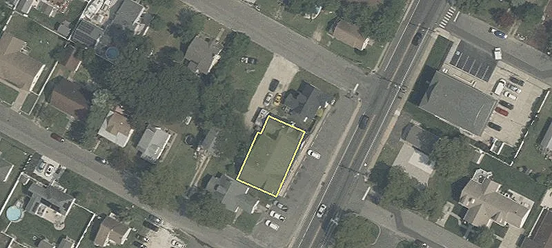 1703 Bayshore Rd