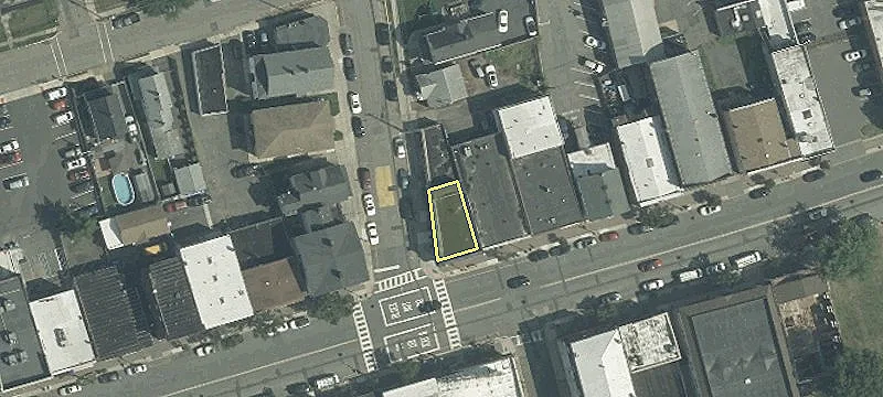 84 Main St