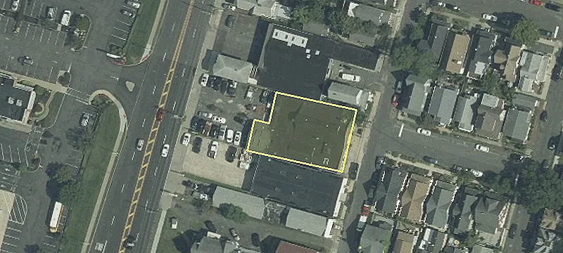 86 Main St