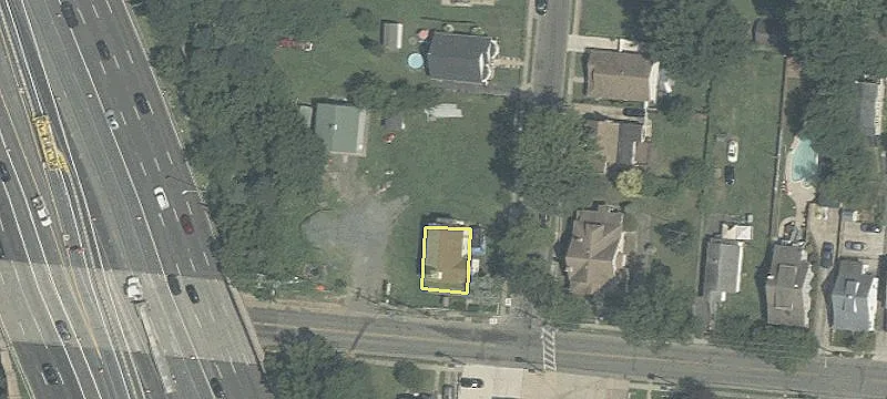 301 Nicholson Rd