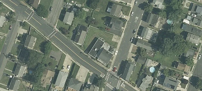 533 Ridgeway Ave
