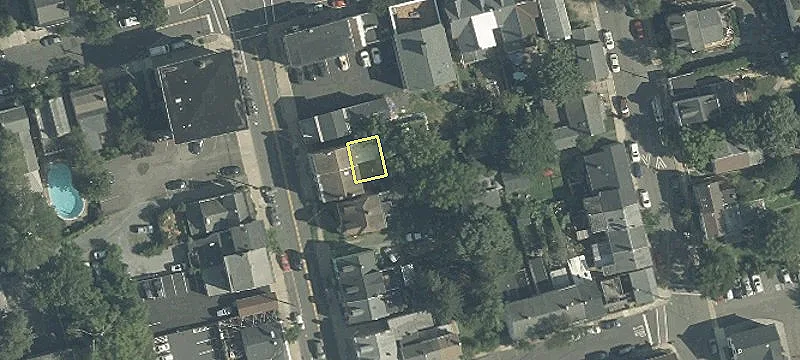 62 Main St
