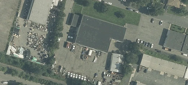 33 Gross Ave