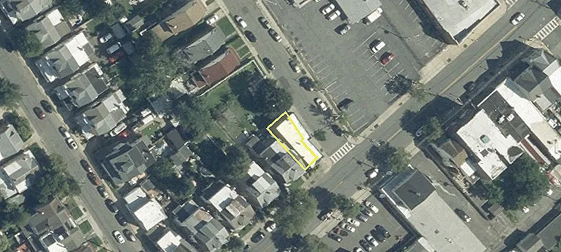 1021 Brunswick Ave