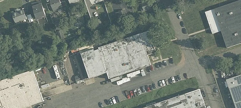 201 Pond Ave