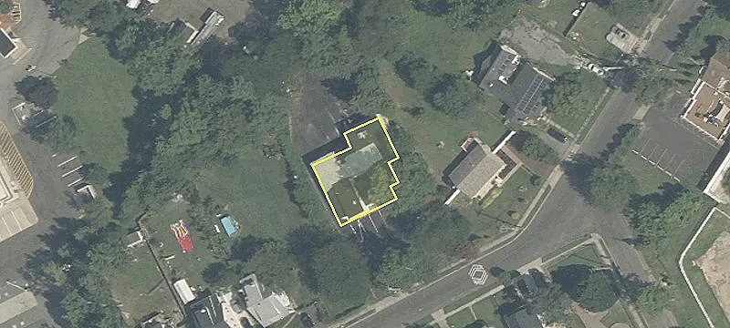35 Arlington Ave