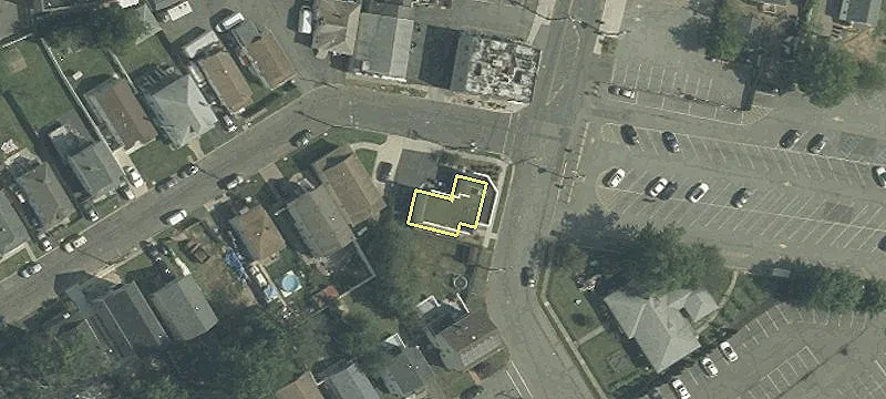 33 Middlesex Ave