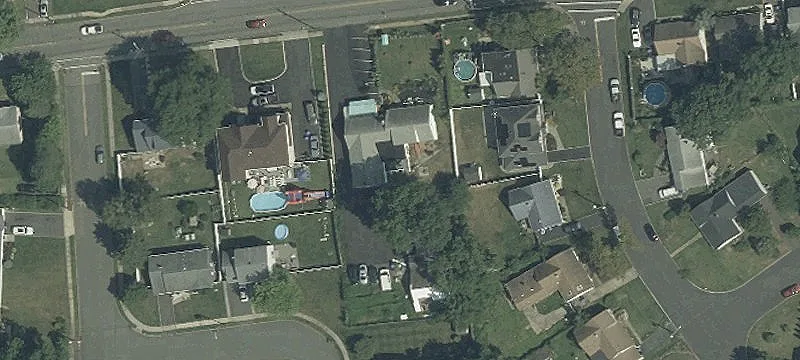 105 Lk Ave