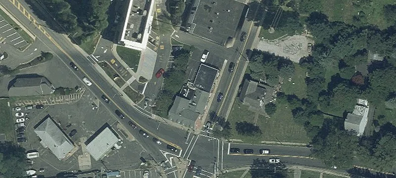 374 Monmouth Rd
