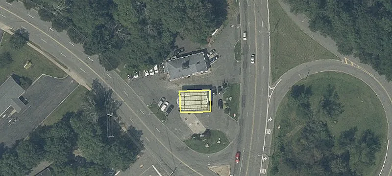 195 Lakeside Blvd