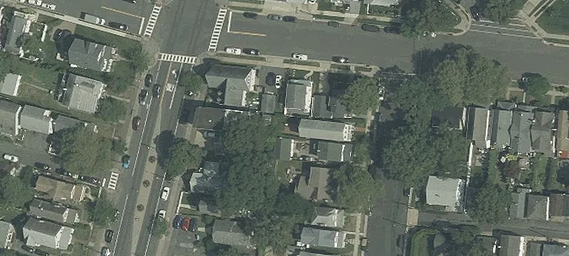 618 Main St