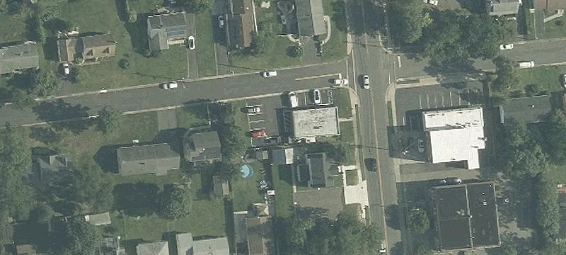 136 Stelton Rd
