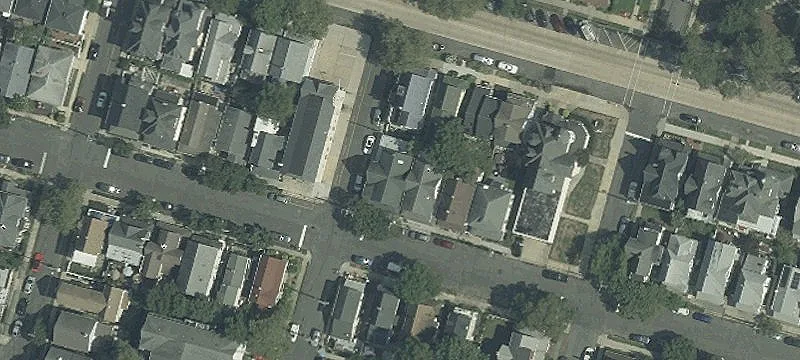 127 Heck Ave