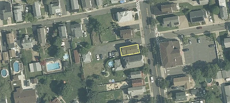 141 Main St