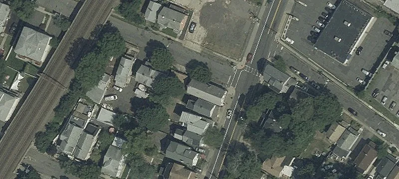 633 Scotland Rd