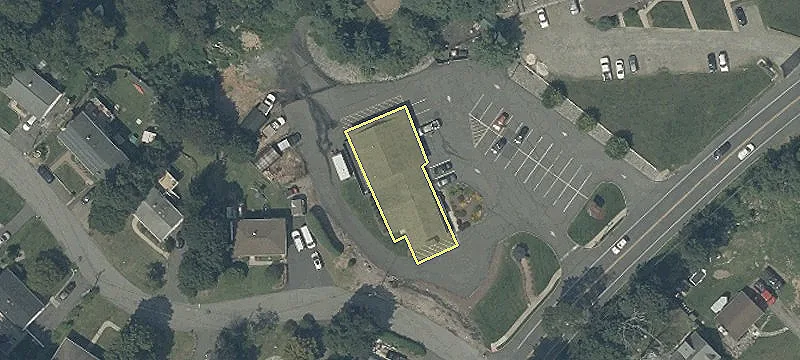 128 Lakeside Blvd